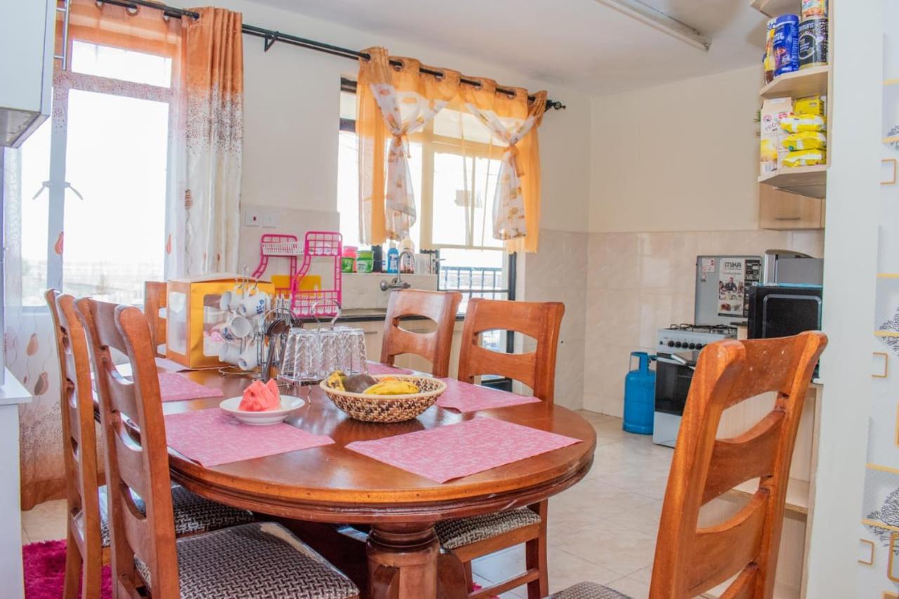 Jkia Homestays Nairobi Bagian luar foto